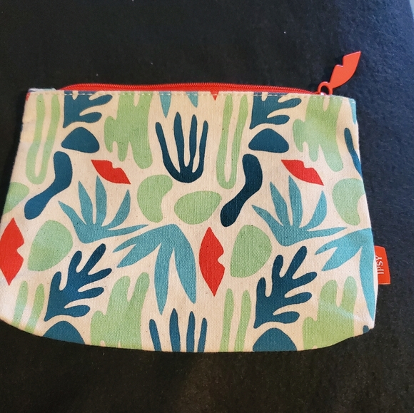 Makeup Bags from Ipsy - Picture 5 of 11